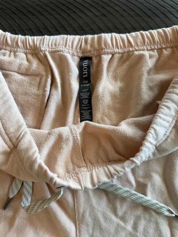 Vuori Sunnyside Short Size XL-Alabaster (C 102) - Image 4