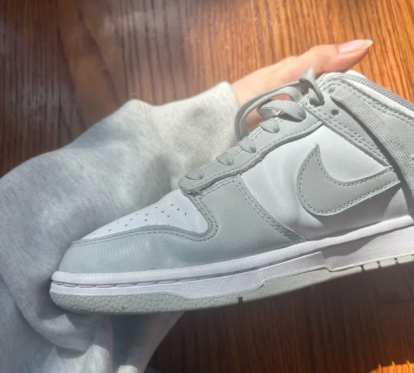 Grey Nike Dunk Fog Low - Image 3