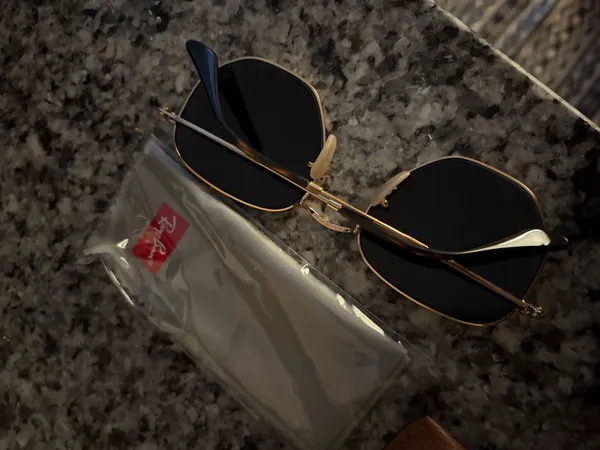 Ray-Ban Sunglasses - Image 4