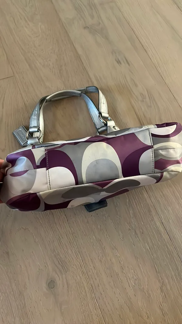 Coach Y2K Soho Scarf Print Shoulder Bag - Image 3
