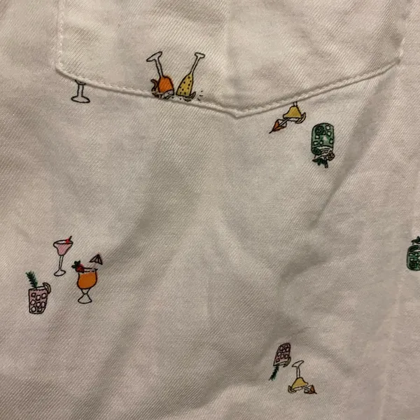 Old Navy Womens Button Up Shirt M Medium Bust 38” White Cocktails Drinks Print - Image 4