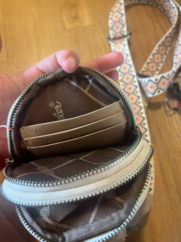 Matching Wrangler Wallet & Crossbody - Image 8