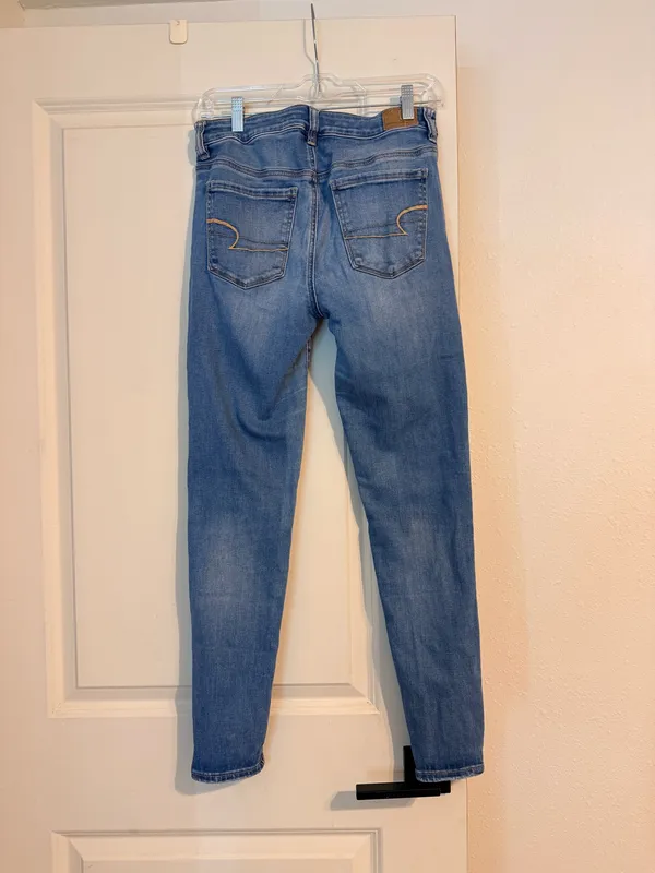 American Eagle Light Wash High Rise Jeggings - Image 2