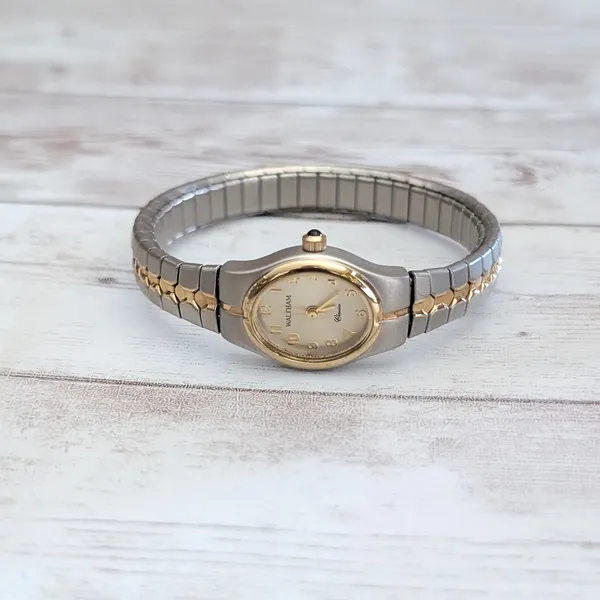 Waltham Classics Women's Two Tone Expansion Band Wristwatch WAW004 - Untestedd - Image 2