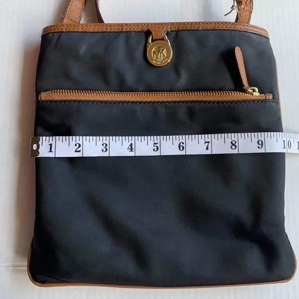 Michael Kors Kempton Small Crossbody Bag - Image 10