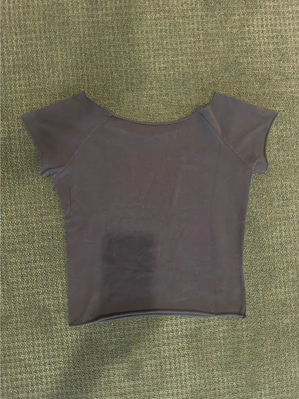 Brandy Melville/John Galt Cropped Off-The-Shoulder Cross Top - Image 2