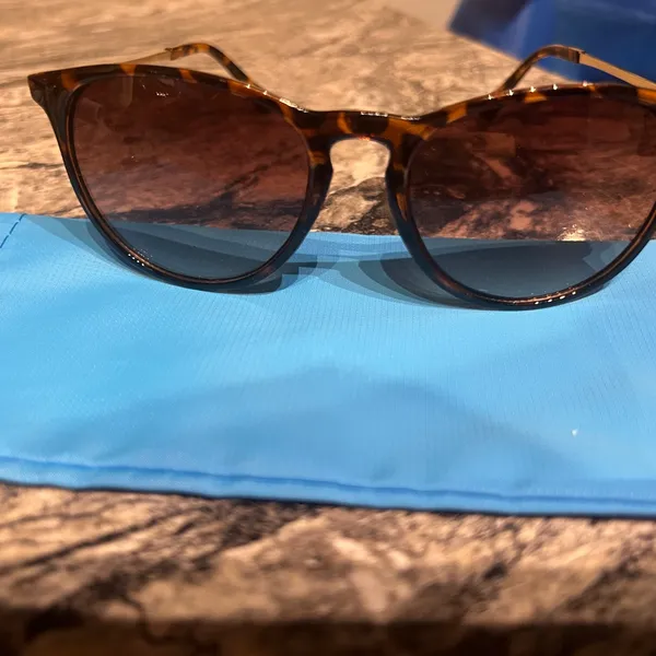 Tortoise Shell Sunglasses Brown - Image 2
