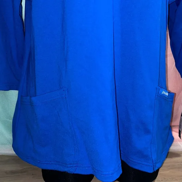 Jaanuu Royal Blue 2X Scrub Top NWT - Image 2