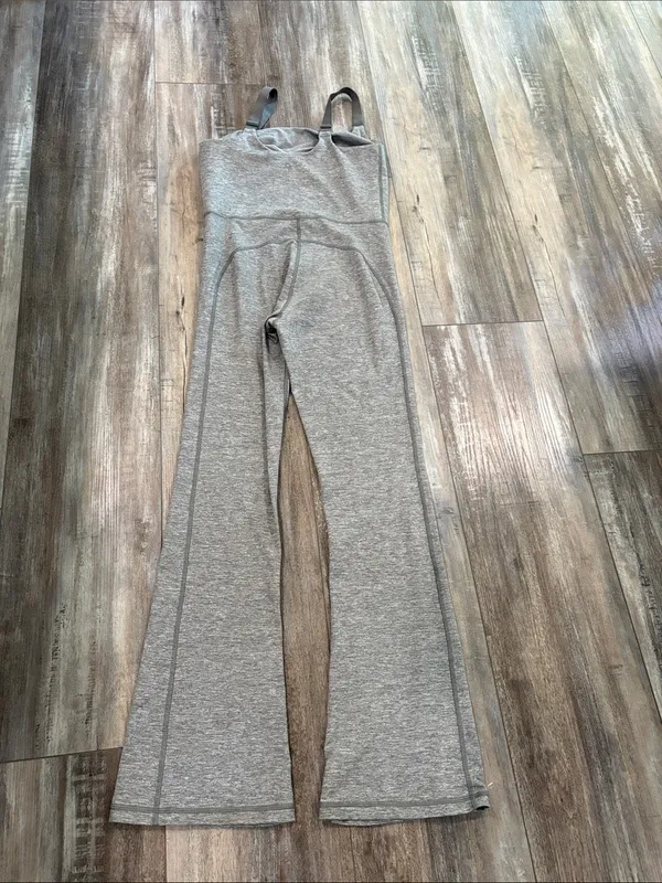 OFFLINE By Aerie Gray The Hugger Bootcut Jumpsuit Size Medium - Image 7
