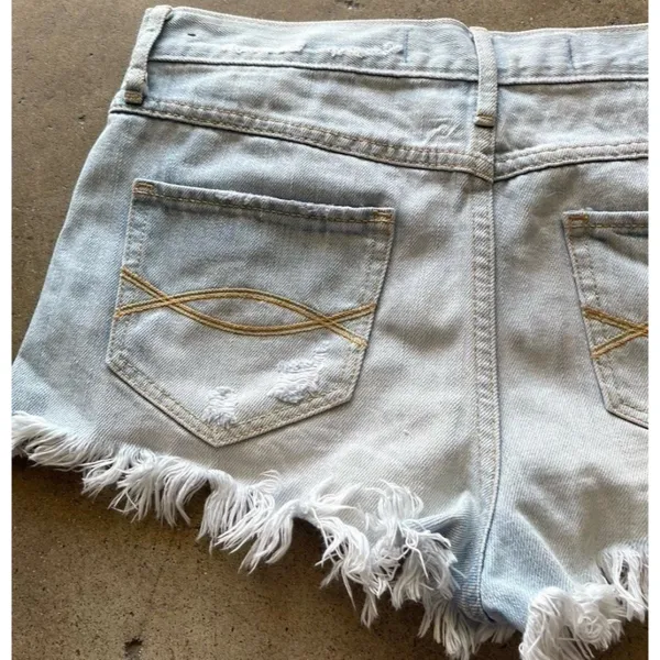 Abercrombie&Fitch ShortsSize 2 W 26 Blue Denim Distressed Frayed Hem Light Wash - Image 12