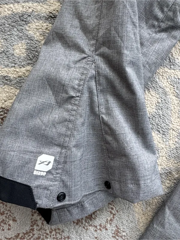 Orage Women’s Prime 10 Waterproof Insulated Ski Snowboard Pants Gray Cargo Small - Image 2