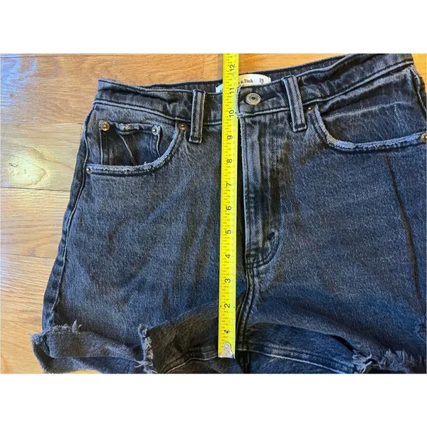 Abercrombie & Fitch The Dad Short Washed Black Distressed High-Rise Denim Jorts - Image 8