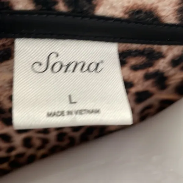 Soma Pajama Top Sleep Shirt Leopard Button Down L - Image 3