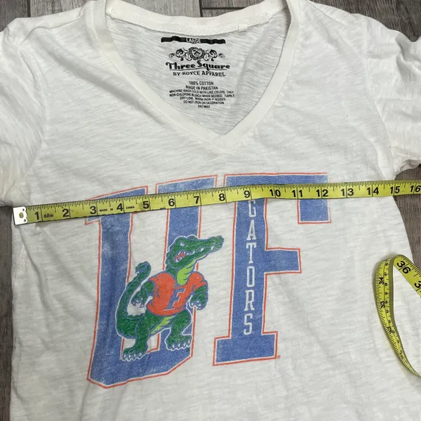 Royce Apparel UF Gators White Lightweight Tshirt Size Large - Image 7
