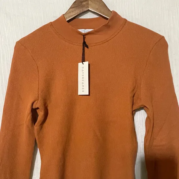 Daydreamer Thermal Crop Long Sleeve Mock Neck Top Orange Womens Large NWT - Image 7
