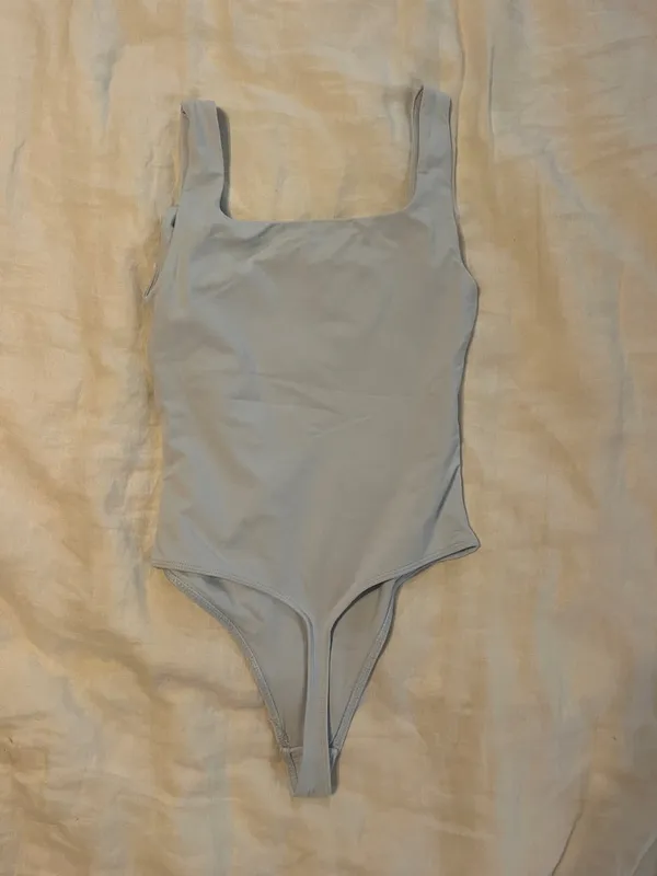 Babaton Original Contour Pursue Bodysuit | Aritzia - Image 4