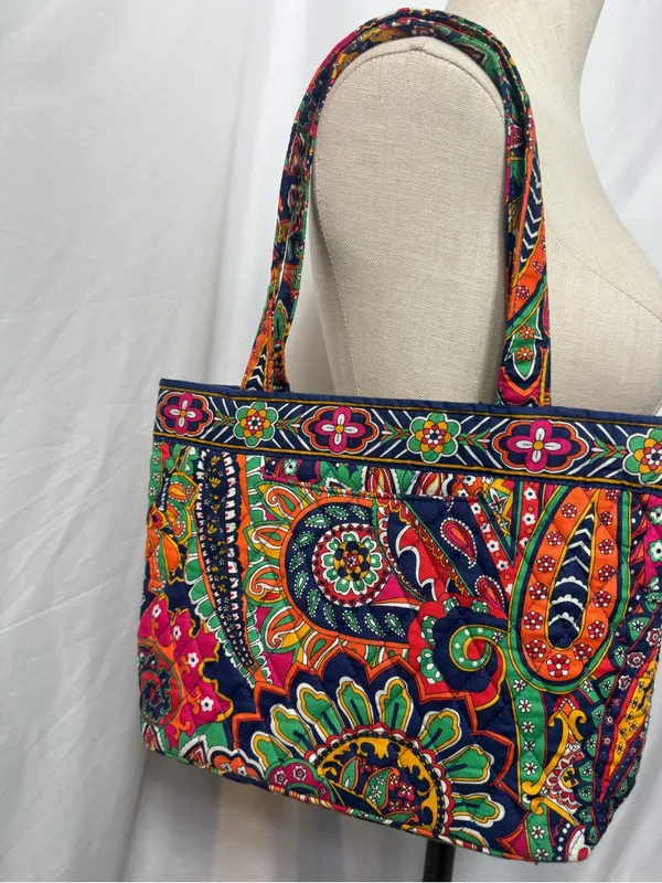 Vera Bradley Venetian Paisley Toggle Tote Bag Retired Quilted Purse - Image 7