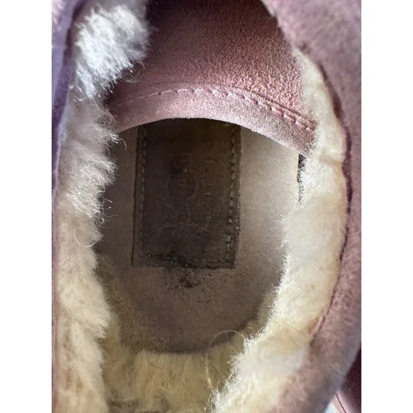 UGG Suede Shearling Lined Sneakers Women‎ Size 5.5 Purple Lace Up Minimalist - Image 5