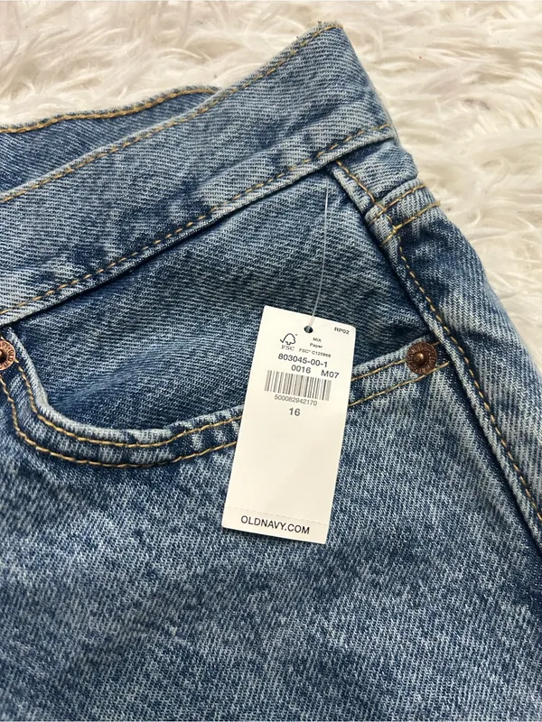 Old Navy cut off denim jean shorts high rise woman’s size 16 NWT - Image 6