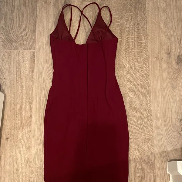 Burgundy dress - Image 2