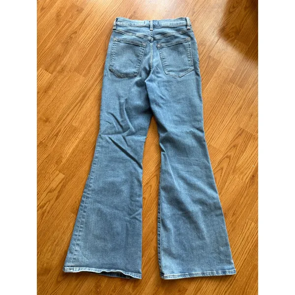 Abercrombie & Fitch Ultra High Rise The Flare Jeans Size 27 - Image 3