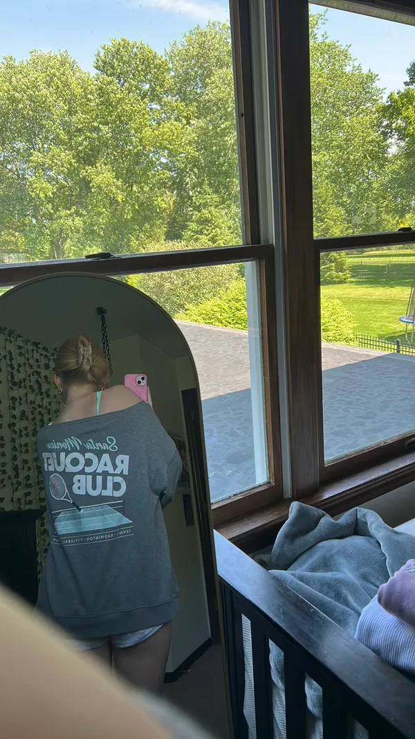Hollister off the shoulder oversized crewneck - Image 6