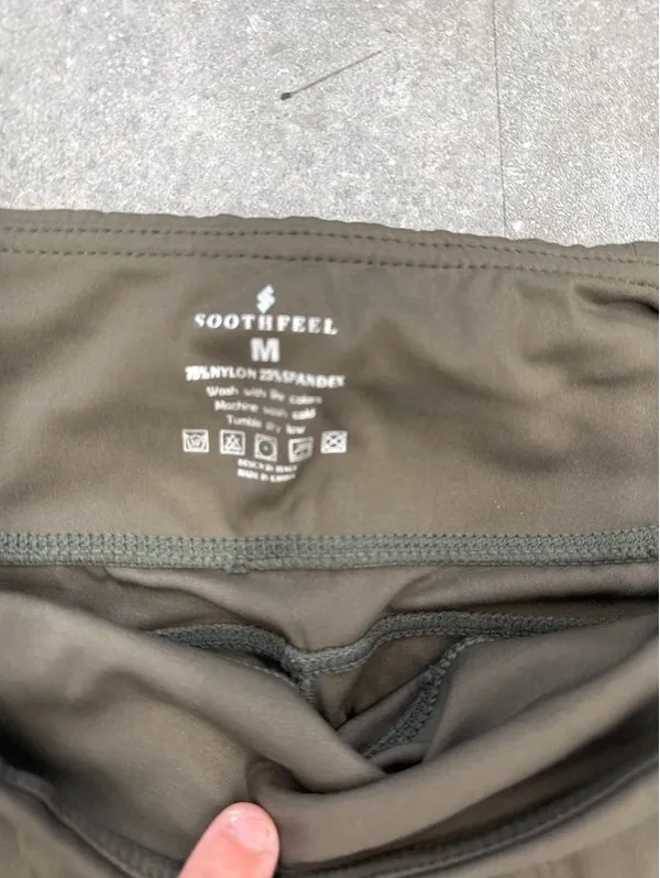 Soothfeel size medium bottoms Tan - Image 4