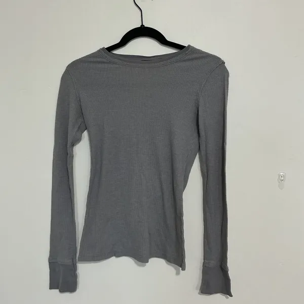 Realtiee Clothing Company‎ Grey Waffle Knit Long Sleeve Thermal Top - Image 2
