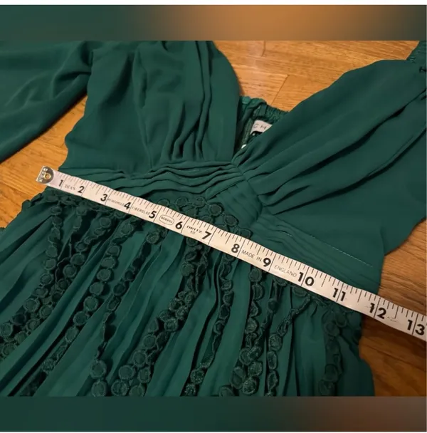 NWT Emerald Green Long Sleeve Prom Dress size S - Image 9