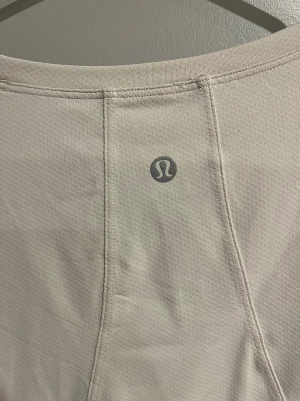 Lululemon cropped top  - Image 4