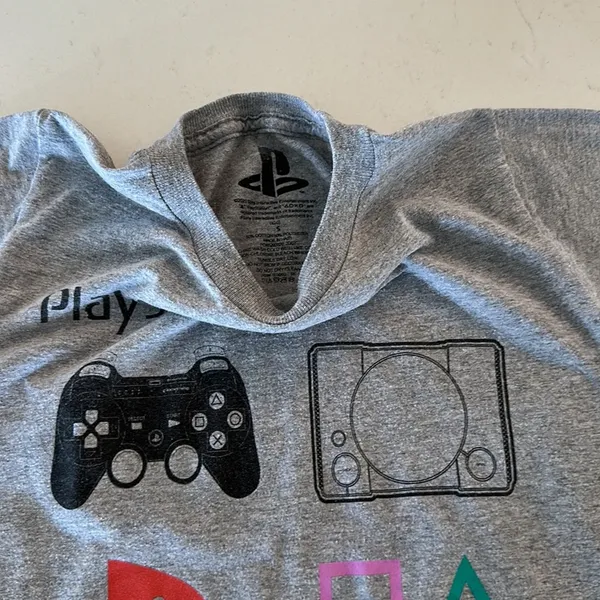 Sony Playstation Cropped Gray Graphic T Shirt Size Women's Small - Image 2