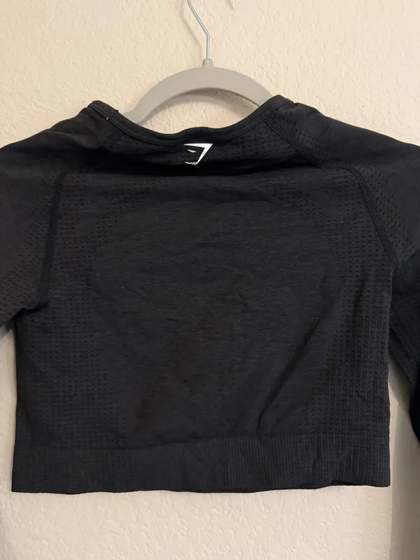 Gymshark Black Long Sleeve Crop Top - Image 5