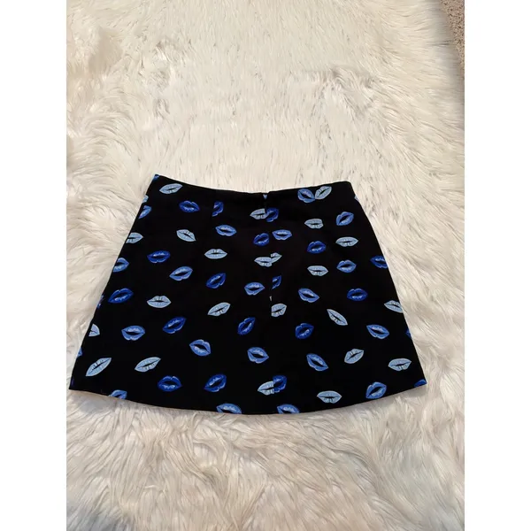 Zara Women's Sz Small Lips Printed Mini Skirt Black Blue Zip Back A-Line Viscose - Image 5