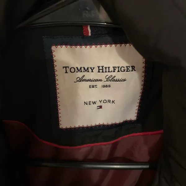 Tommy Hilfiger long black jacket EUC - Image 5