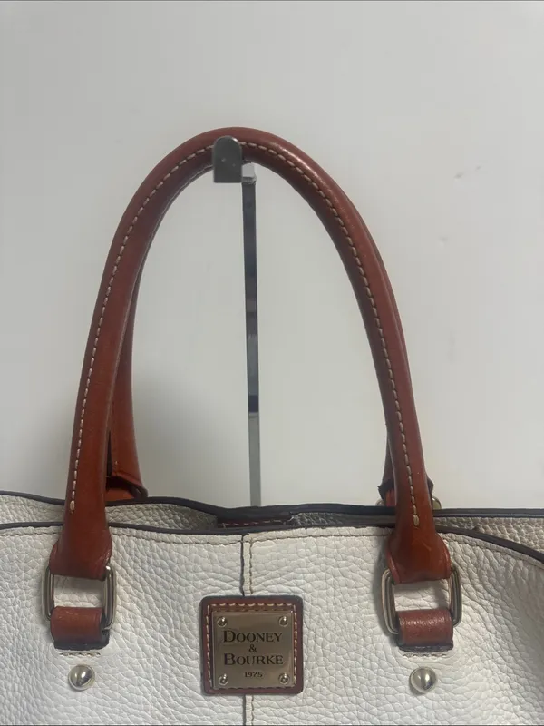 Dooney & Bourke East West Chelsea Shopper Tote Leather Adjustable Strap - Image 4