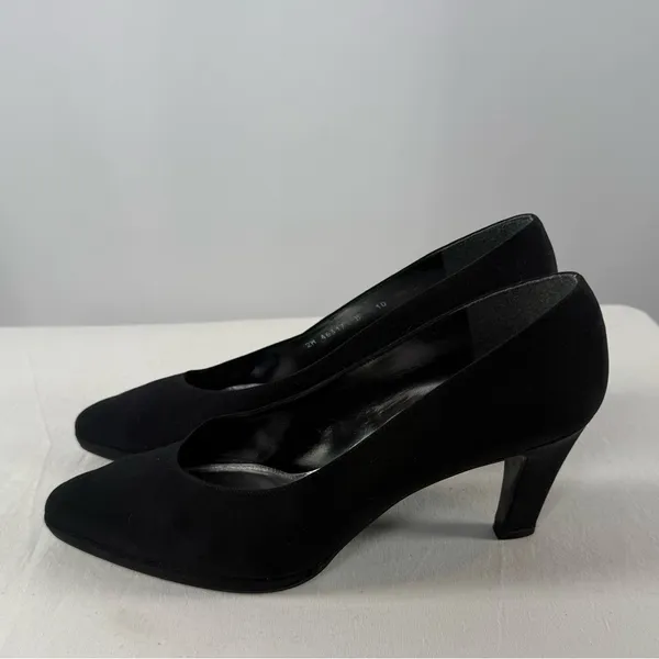 Vintage Stuart Weitzman Fabric Point Toe Pumps‎ in Black Size 10 - Image 2