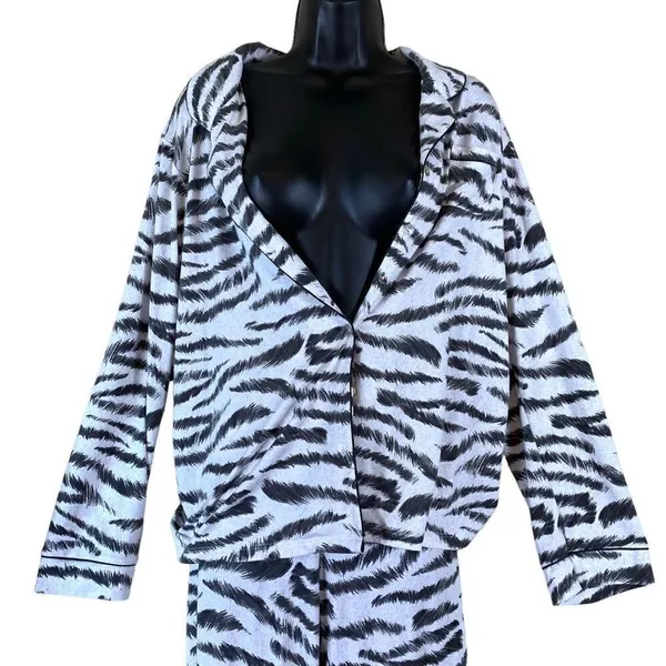 Flora Nikrooz Women’s Zebra Print Pajama Set - Image 5