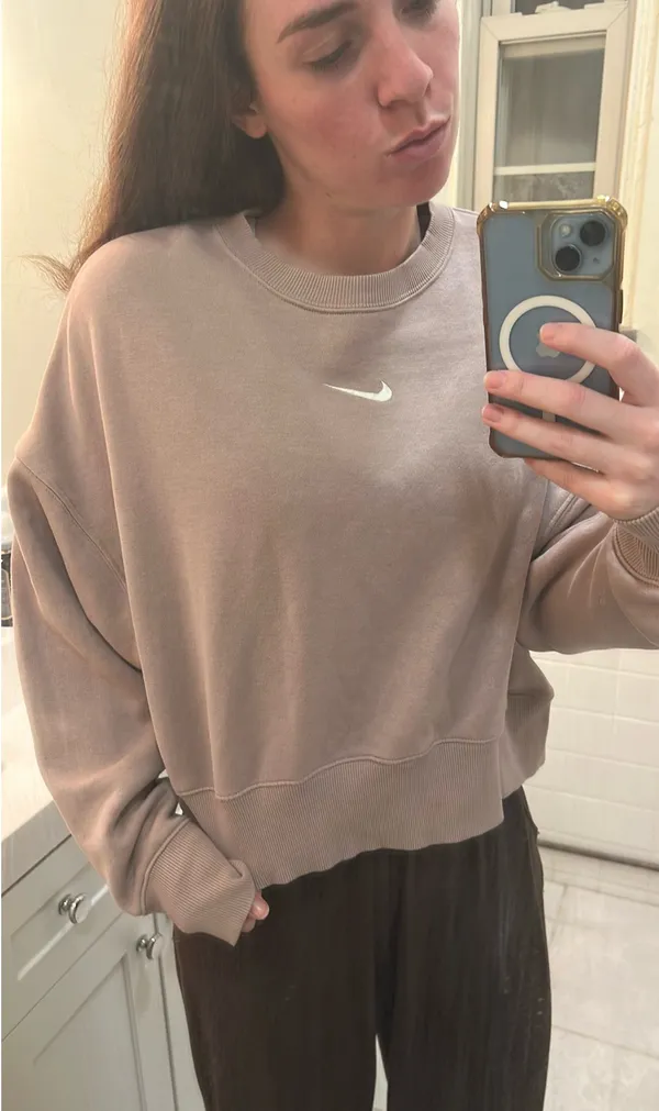 Nike Cropped Sweatshirt - Image 2