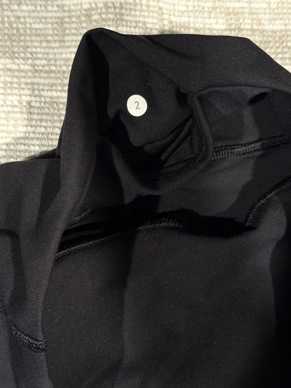 Lululemon Capri Leggings Black - Image 4