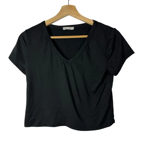 Olivia Rae Black V-Neck Cropped Short Sleeve T-Shirt S‎ - Image 2