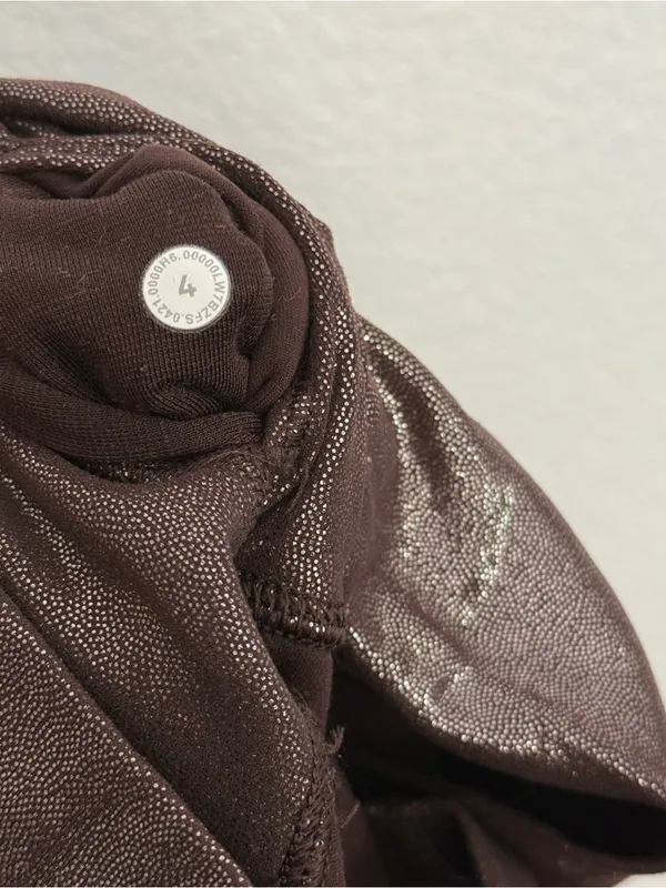 Lululemon Align High Rise Shorts Shine 4 - Image 4