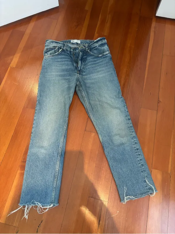 Zara Straight Leg Denim Jeans Size 0 - Image 2