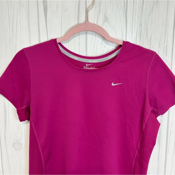 NIKE Women’s Dri-Fit Running Tee in‎ Magenta, Large - Image 2