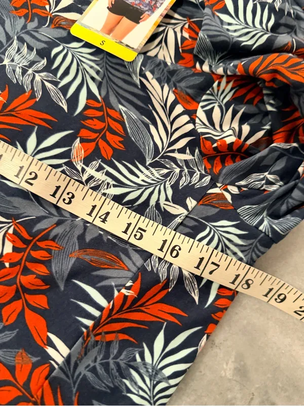 NWT Hang Ten Size S UPF 50+ Tropical Floral Long Sleeve Rash Guard Swim Shirt - Image 7