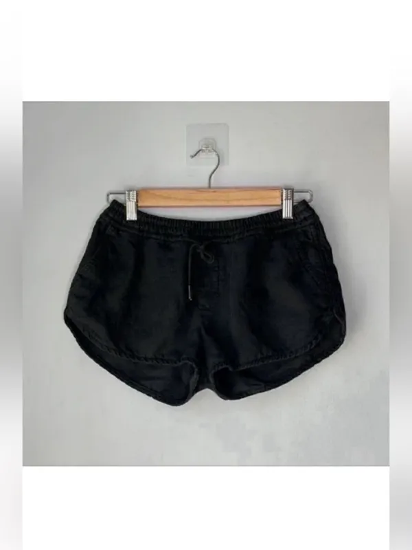 Aritzia Community Linen Blend Habitus Shorts - Image 3