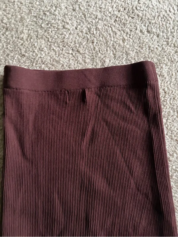 White fox boutique brown ribbed knit midi asymmetrical midi skirt size xs - Image 7