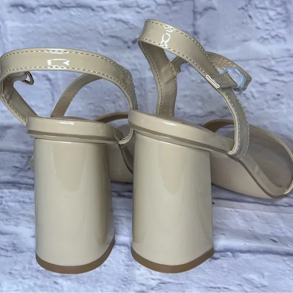 Journee Collection Beige Patent Block Heels - Image 3