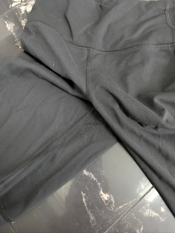Victoria Sport Mesh Athletic Leggings Size Small - Image 4
