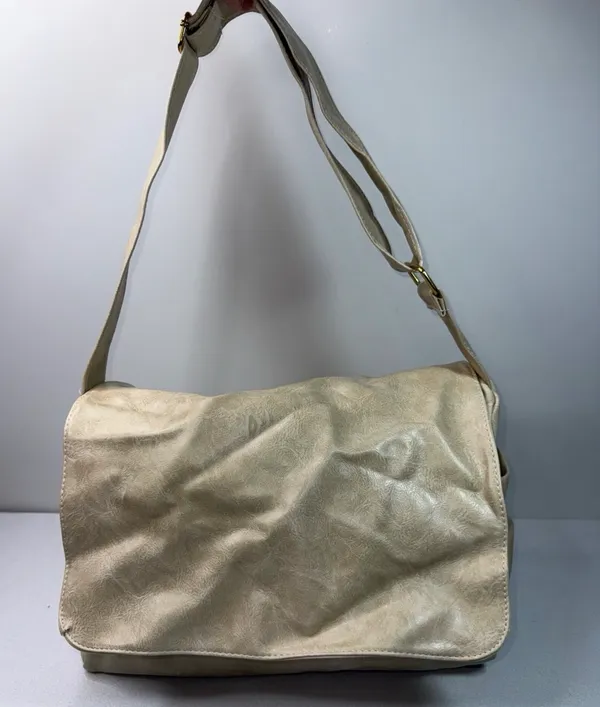 Tan computer bag - Image 2