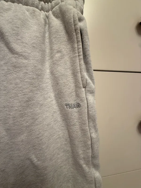 Aritzia Sweatpants TNA - Image 2